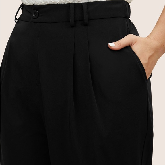 BloomChic Black Ankle Length Elastic Waist Women's Pants - Picture 3 of 11